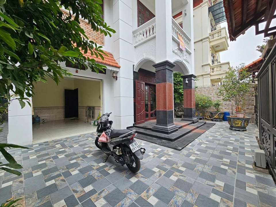 Biệt thự PG An Đồng 216m² giá 16.5 tỷ - Nhà vườn 4 tầng sang trọng!