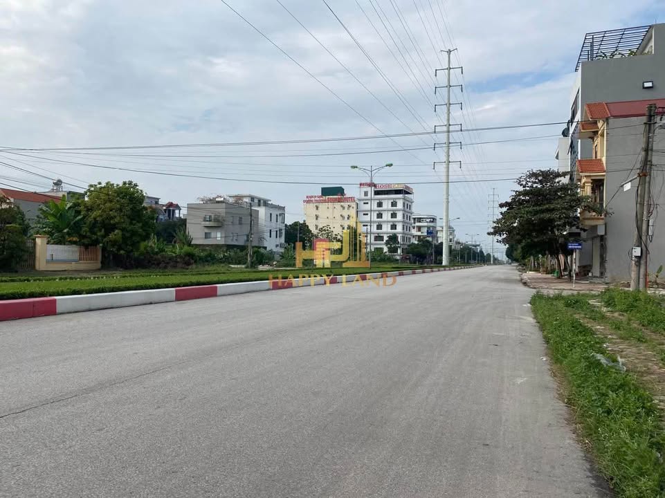 Đất mặt đường Nguyễn Văn Hoan Ninh Khánh 106.8m² - Vị trí đẹp, giá thương lượng!