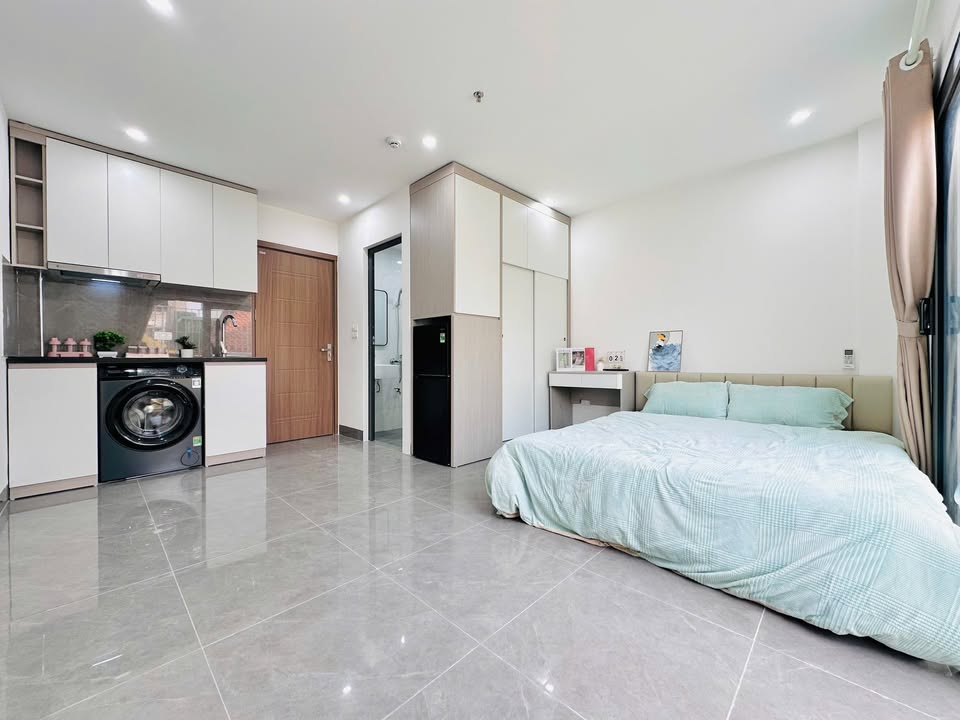 Phòng cho thuê tại 119 Giáp Bát 30m² chỉ 6.4 triệu - Full nội thất và xe điện miễn phí!