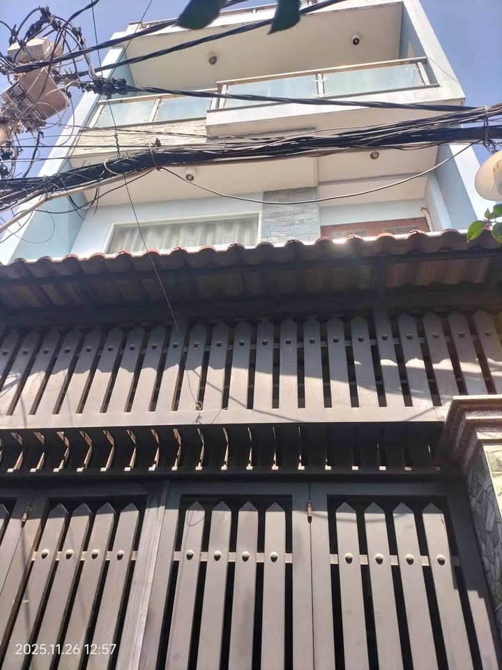 Nhà riêng 3 tầng đường Nguyễn Thị Kiểu, Q12, 49.8m² - Giá 4.7 tỷ, trung tâm tiện ích!