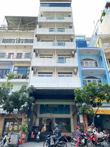 Khách sạn mặt tiền Ký Con, Quận 1, 262m² - Giá thuê thương lượng hấp dẫn!