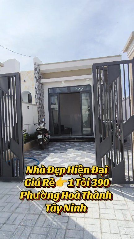 Nhà đẹp hiện đại phường Hoà Thành Tây Ninh 125m² giá 1.39 tỷ - Sẵn sàng vào ở!