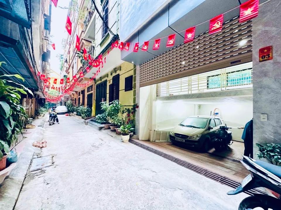 FrontHouse Hoàng Quốc Việt, Nghĩa Tân 48m² giá 17 tỷ - Vị trí đẹp, kinh doanh hiệu quả!