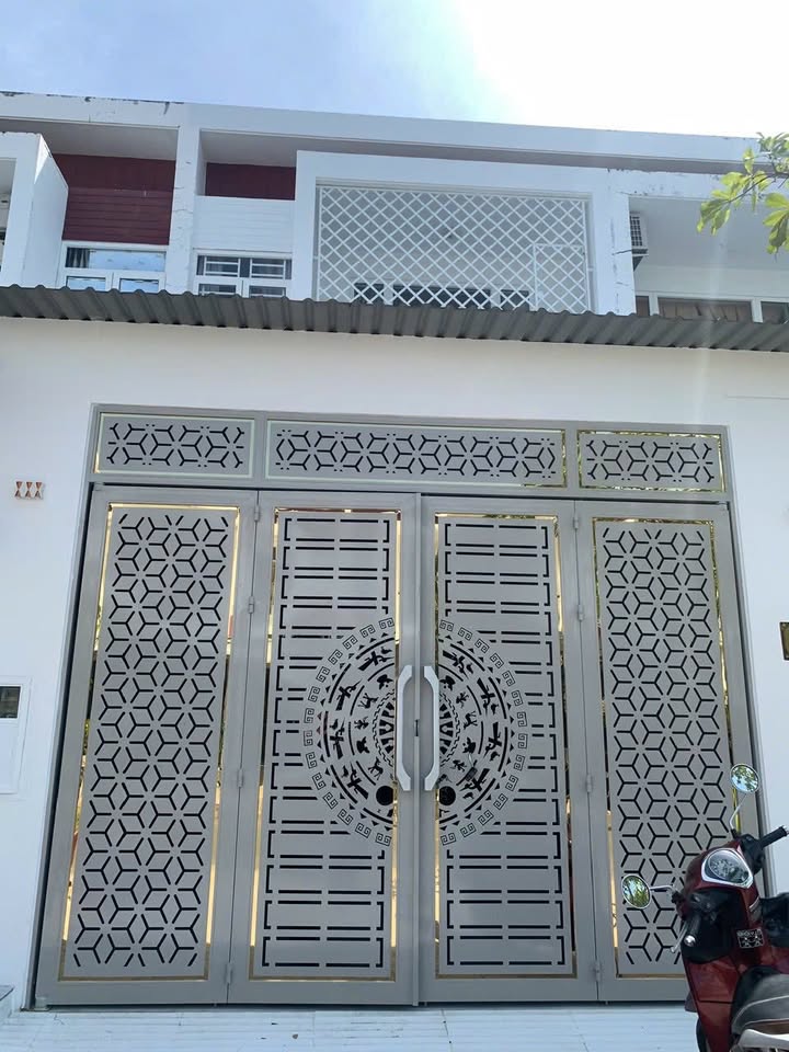 Bán nhà mặt tiền đường Số 20 - KĐT Tây Bắc, 100m² giá 3.15 tỷ - Thiết kế hiện đại, tiện nghi!