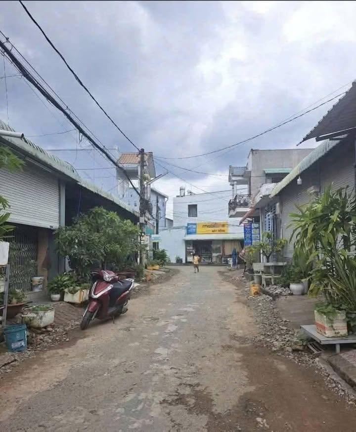 Nhà cấp 4 hẻm 71 Lê Hồng Phong, Cần Thơ 64m² giá 1.899 tỷ - Bán gấp chuyển về quê!