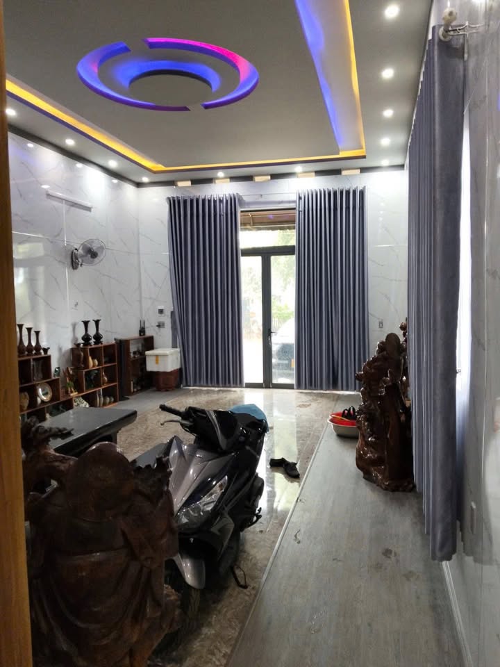 Nhà 2 mặt tiền Cư Suê 117m² giá 1.1 tỷ - Đầu tư sinh lời ngay!