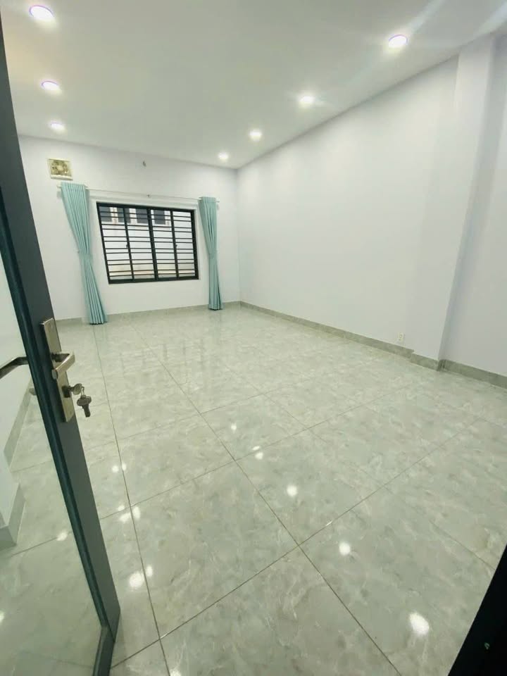 Nhà mặt tiền Phan Xích Long, Phú Nhuận 80m² - Phù hợp làm văn phòng, kinh doanh