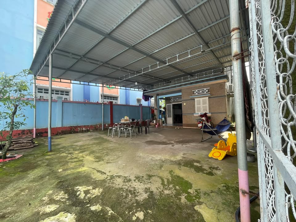 Nhà bán tại Trần Hưng Đạo, xã Dầu Giây, 176m² - Giá chính chủ chỉ 1 tỷ!