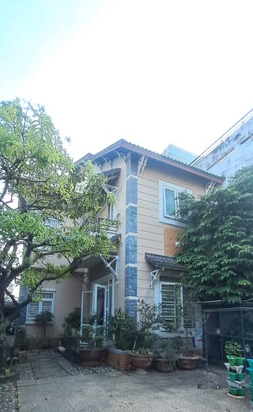 Bán biệt thự đẹp khu dân cư Quân Đoàn, Tân Phong 220m² - Giá chỉ 6.8 tỷ!