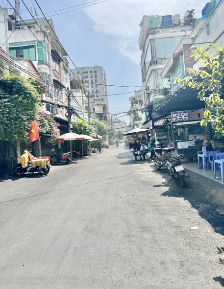 Bán gấp FrontHouse Nguyễn Văn Luông Quận 6 40m² giá 8.4 tỷ - Mặt tiền hẻm rộng 10m, kinh doanh tốt!