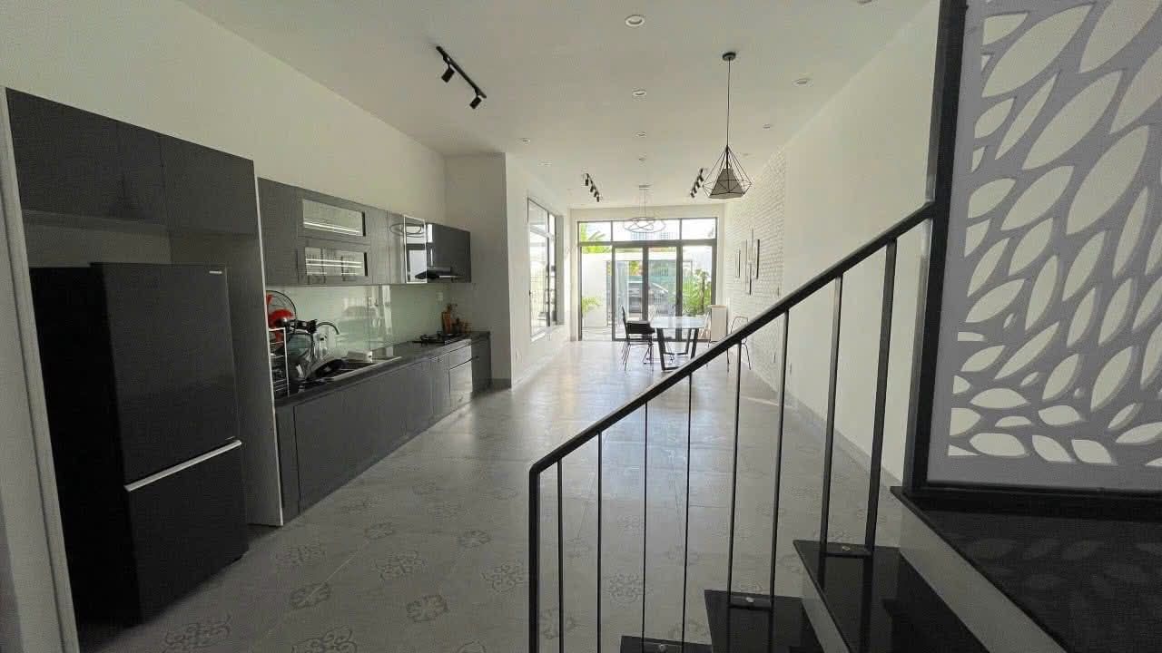 Nhà cho thuê 2 tầng Hòa Xuân Đà Nẵng 100m² giá 12 triệu - Sẵn sàng vào ở!