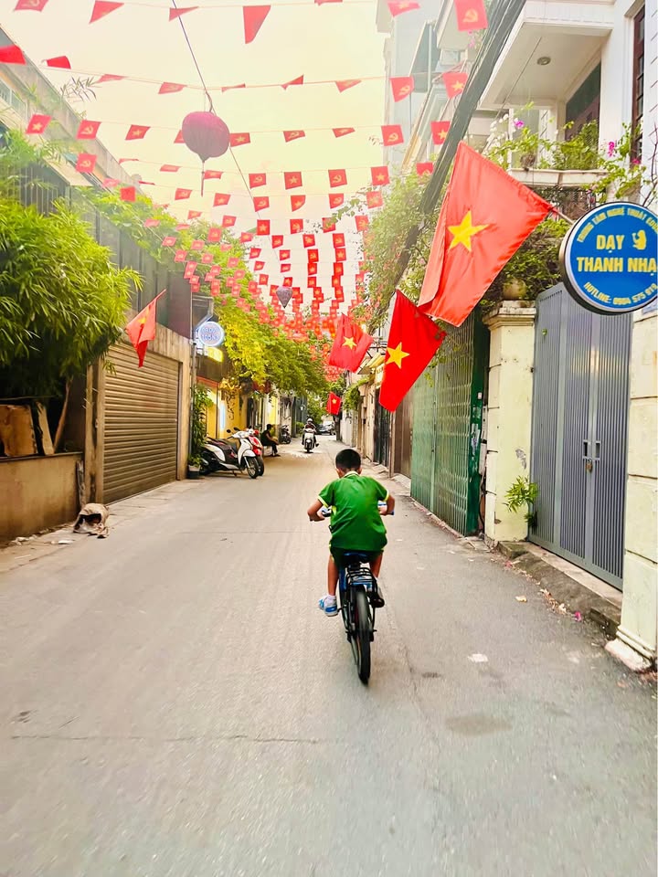 Căn hộ tập thể Bộ Khoa học Xã hội & Nhân văn Ba Đình 70m² giá 6 tỷ - Chính chủ bán gấp!