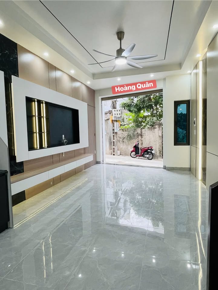 Nhà 4 tầng Phường Tiền Phong Thái Bình 40m² giá 2 tỷ - Ô tô vào tận cửa!