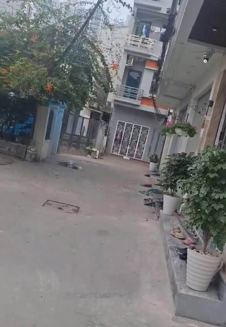 Bán nhà 3 tầng Vĩnh Cát, Vĩnh Niệm, Lê Chân 70m² giá 4,3 tỷ - Ô tô vào cửa!