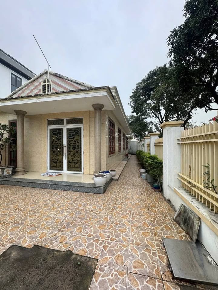 Biệt thự cho thuê Cẩm Thủy 272m² giá 10 triệu - Ô góc hướng biển tuyệt đẹp!