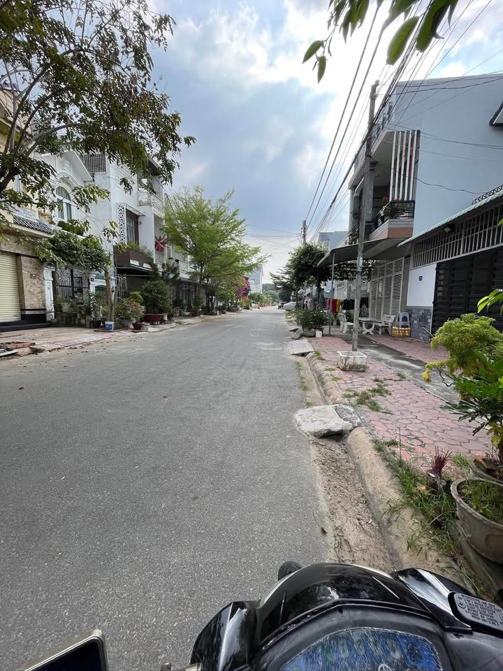 Nhà cấp 4 mặt tiền đường Văn Thánh Phan Thiết 80m² giá 2 tỷ - Vị trí đẹp, tiện ích đầy đủ!