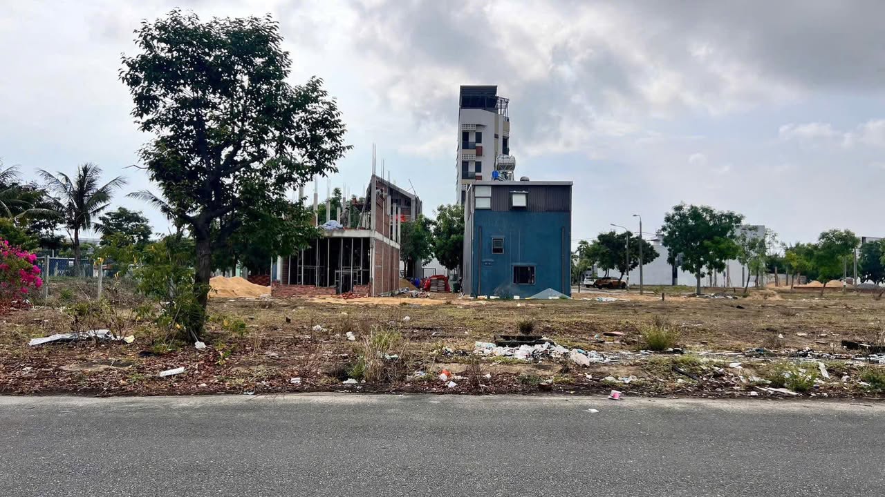 Đất mặt đường Trịnh Hoài Đức, Đà Nẵng, 114m² - Vị trí vàng gần khu đô thị FPT!