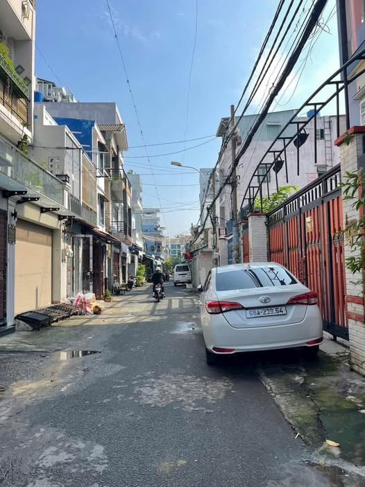 Bán đất Lê Trọng Tấn, Tân Phú 60m² giá 5 tỷ - Vị trí đắc địa gần AEON Mall!