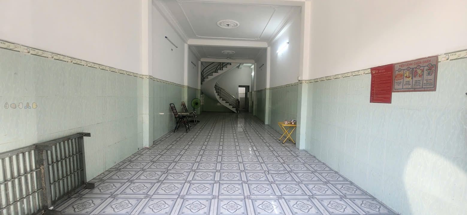 Nhà mặt tiền Lê Thúc Hoạch, Tân Phú 88m² giá 27 triệu - Kinh doanh sầm uất!