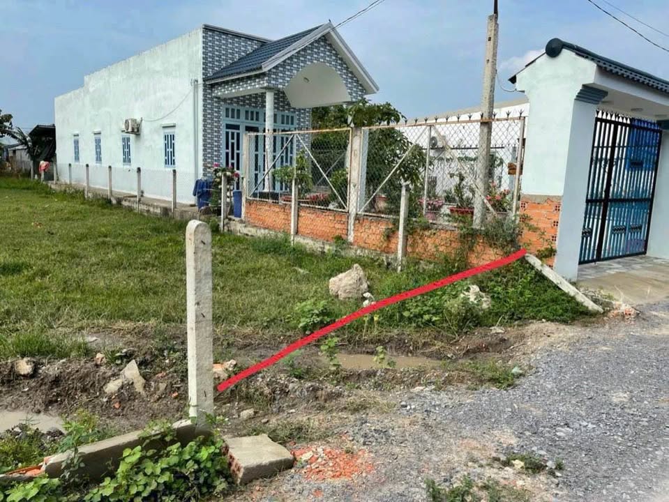 Đất thổ cư Đức Hòa Đông 210m² giá 1.4 tỷ - Sổ hồng riêng chính chủ!