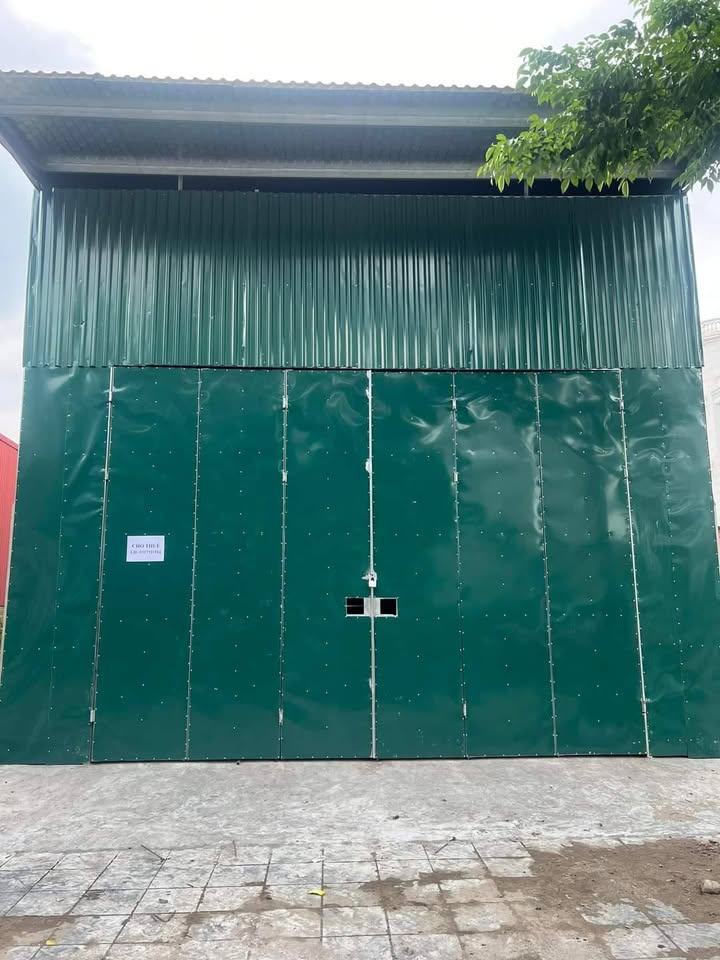 Kho xưởng cho thuê Phù Khê 110m² giá thỏa thuận - Mặt tiền rộng, ô tô đỗ cửa!