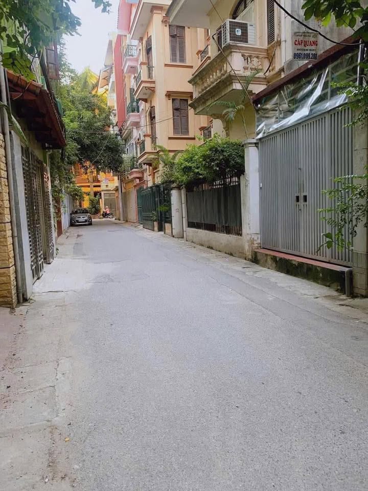 Nhà 5 tầng 54m² đường Xuân La, Tây Hồ - Ô tô vào nhà, thang máy sẵn có!