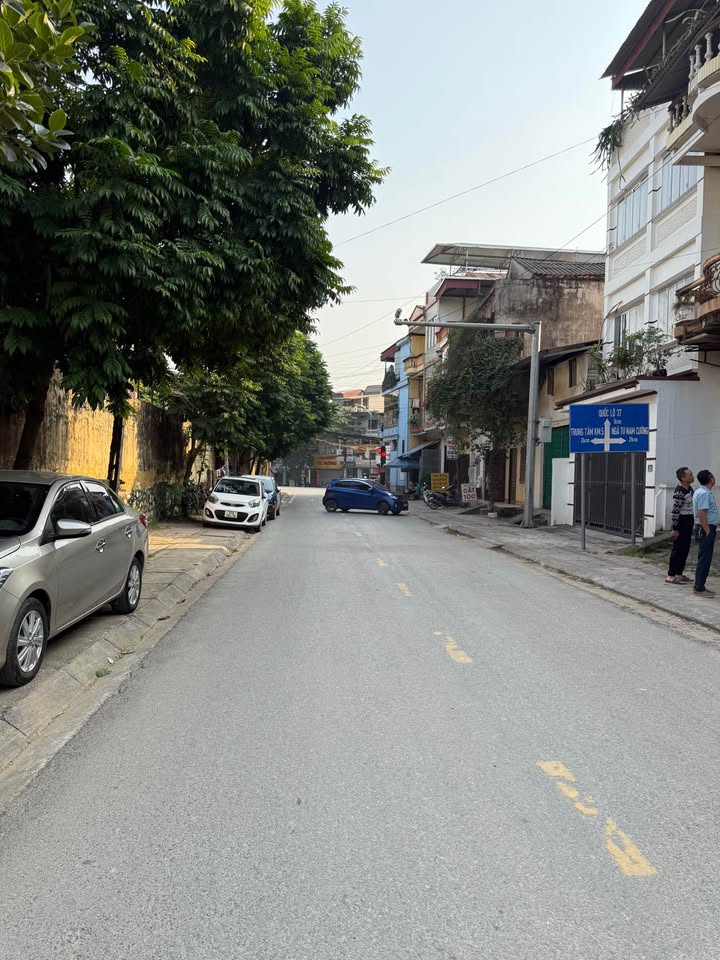 Nhà 2 tầng mặt tiền rộng 12,5m tại Hợp Minh, Yên Bái giá 2 tỷ - Đầu tư sinh lời ngay!