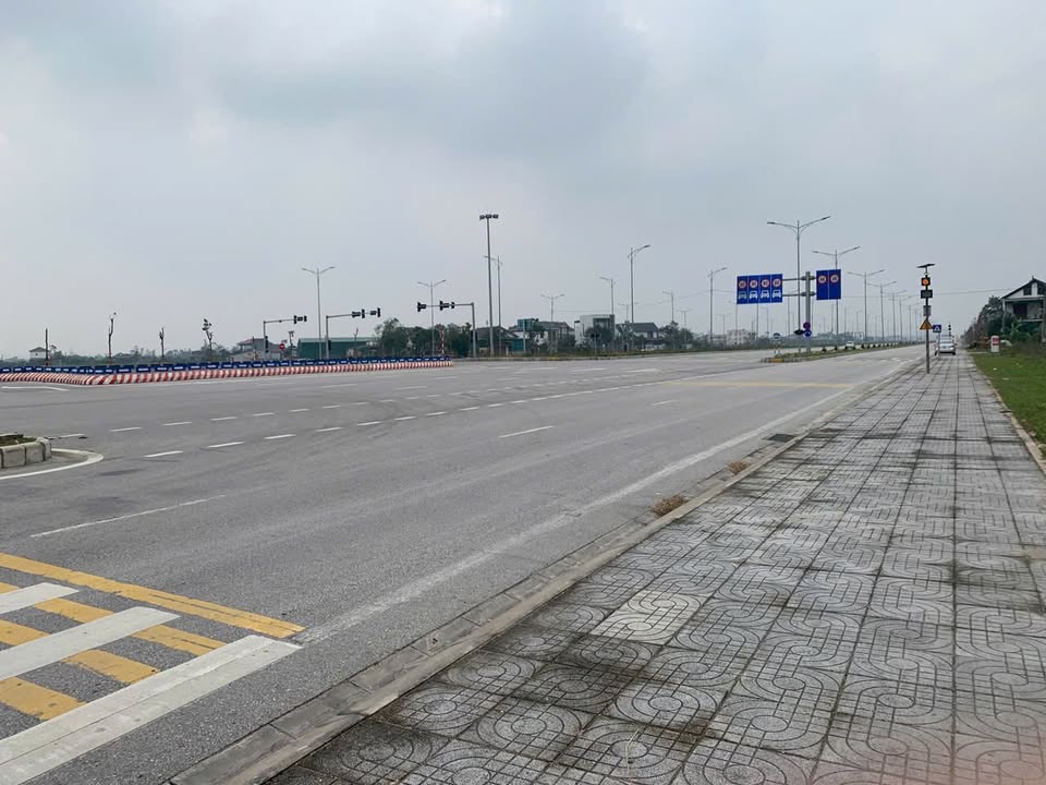 Đất Lô Góc 2192m² Mặt Đường Đại Lộ Vinh Cửa Lò - Cơ Hội Đầu Tư Hiếm Có!