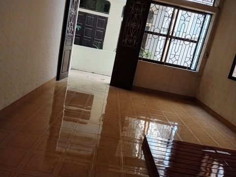 Nhà phố Hàn Thuyên, Nam Định 50m² giá 1.9 tỷ - An ninh tốt, tiện ích đầy đủ!