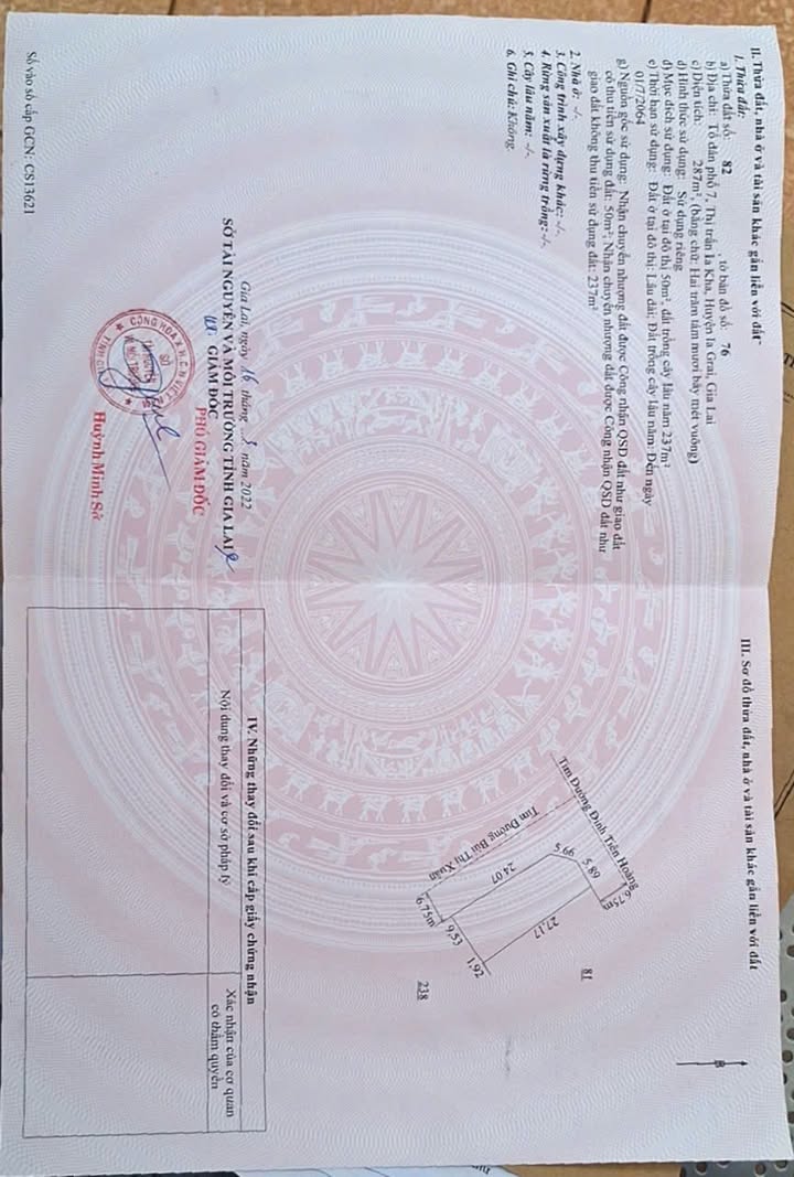 Nhà lô góc 11x27m tại Bùi Thị Xuân, Ia Grai, Gia Lai - Giá 2.15 tỷ, sẵn sàng vào ở!