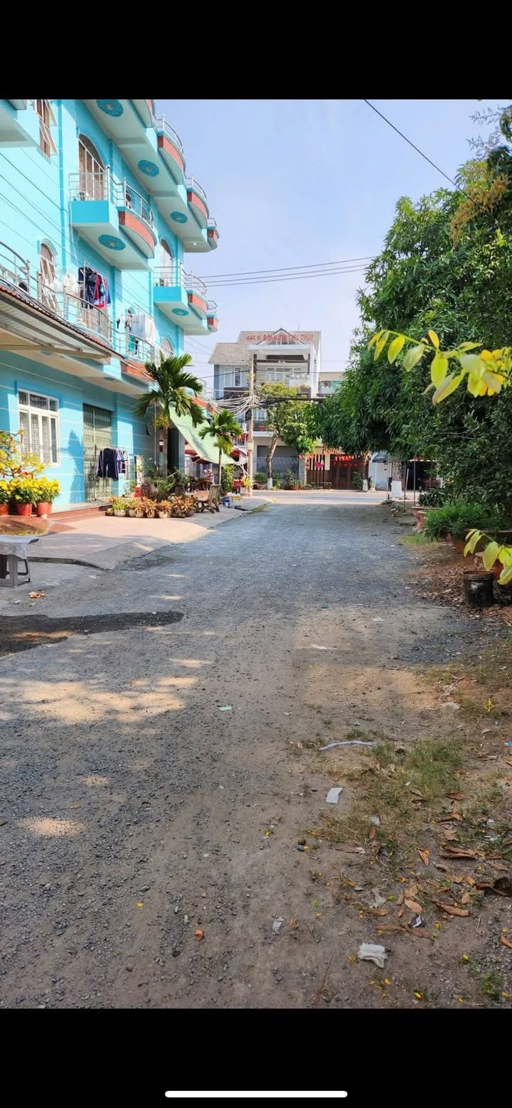 Nhà Bán Tôn Đức Thắng, Cao Lãnh 94m² giá 2.7 tỷ - Khu dân cư an ninh, thuận tiện!