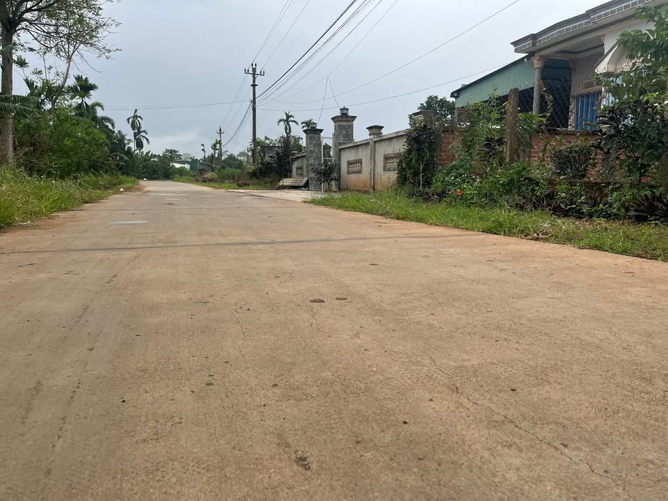 Đất nền Ea Kmút 60m² giá chỉ 199 triệu - Cơ hội đầu tư sinh lời!