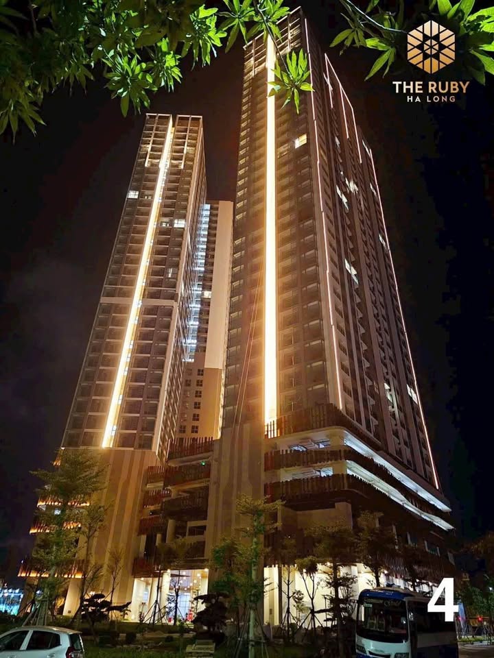 Căn hộ chung cư Ruby Hạ Long 70m² giá 2.5 tỷ - View biển tuyệt đẹp!