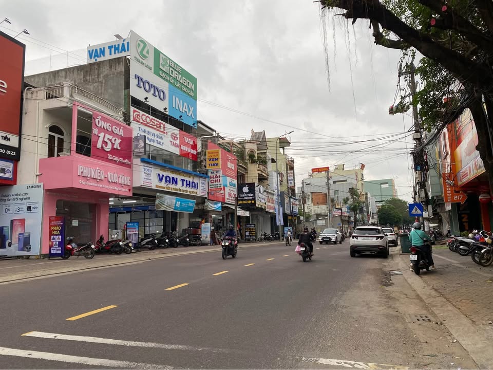 Nhà 2 tầng mặt tiền Quang Trung, 67m² giá 13 tỷ - Đầu tư kinh doanh lý tưởng!