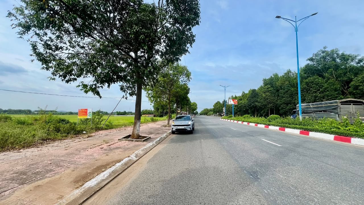 Bán gấp mặt tiền Võ Thị Sáu, Đất Đỏ, 345m² chỉ 2.85 tỷ - Kinh doanh thuận lợi!