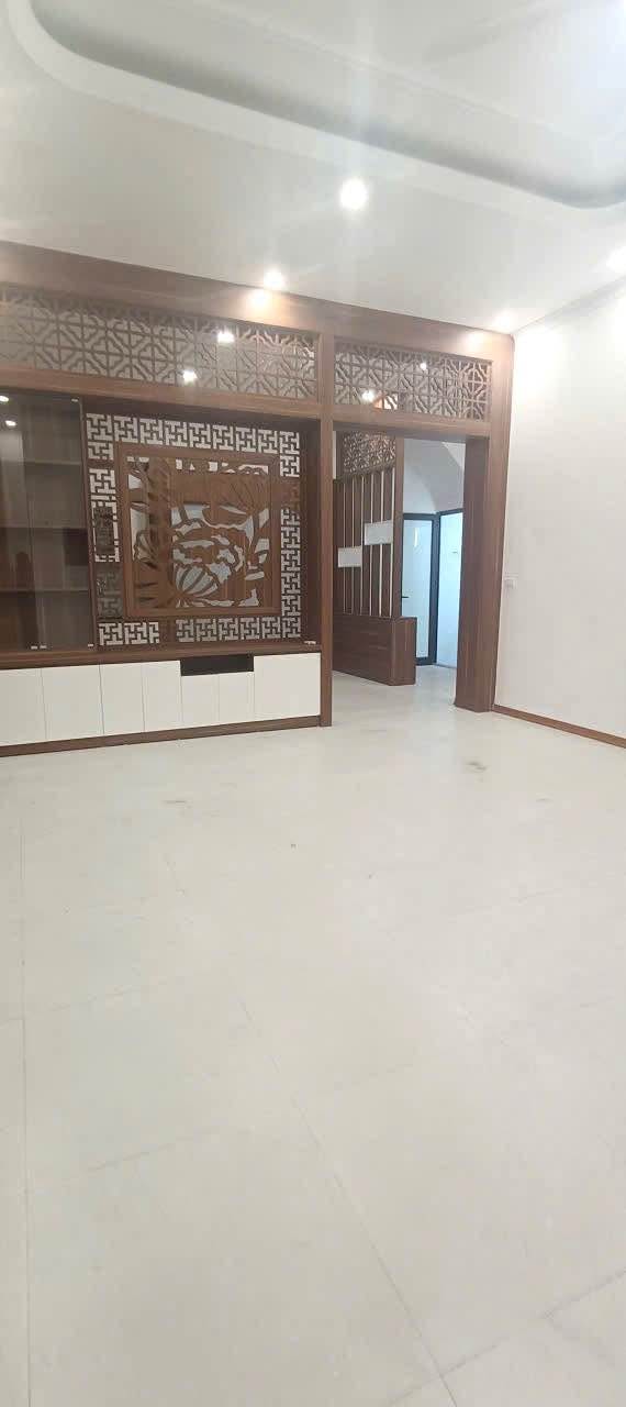 Nhà Ngọc Thụy, Long Biên 60m² giá 8 tỷ - Sổ đỏ chính chủ, nở hậu!