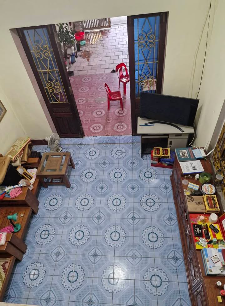 Nhà 2 tầng mặt tiền 6m đường Bà Triệu, Bỉm Sơn - Giá chỉ 3 tỷ VND!