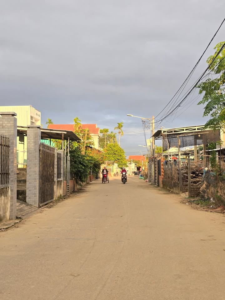 Đất nền mặt tiền Mai Thúc Loan, Nam Phước 200m² giá chỉ 9X tỷ - Cơ hội đầu tư tuyệt vời!