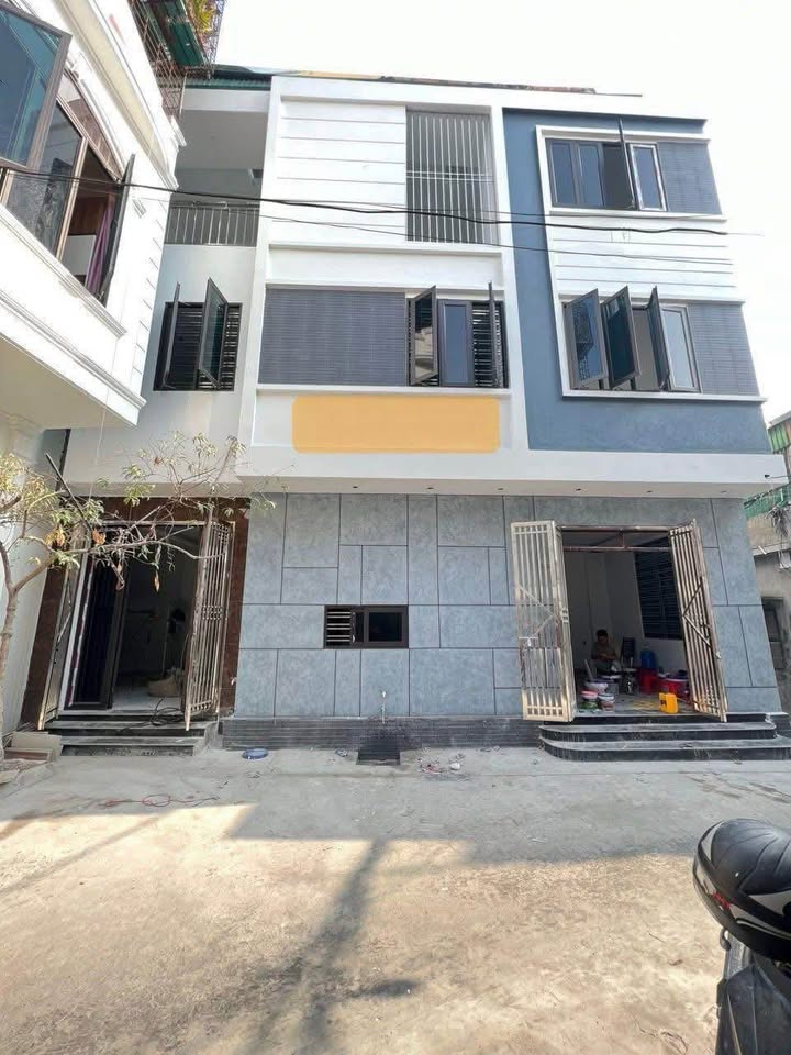 Nhà 3 tầng Kỳ Bá, 42m² giá 2 tỷ - Sát công viên, ở ngay!