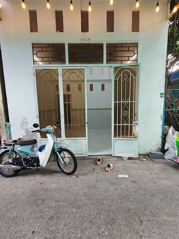 Nhà phố phường 2 TP Cà Mau 36m² giá 780 triệu - Sổ hồng đầy đủ, gác lửng tiện lợi!