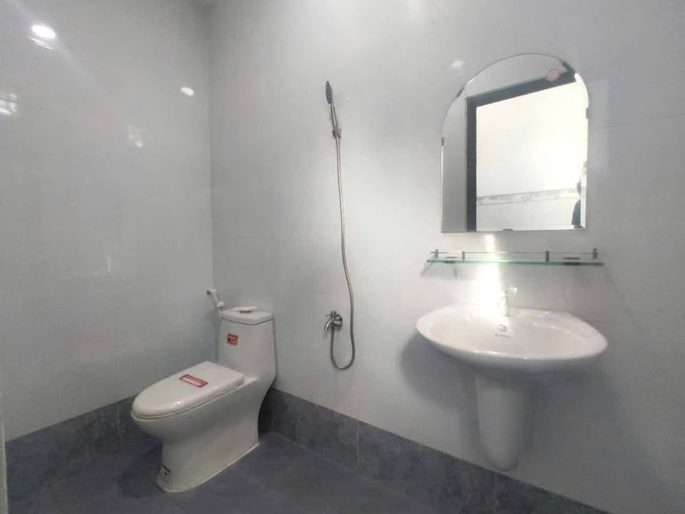 Nhà cho thuê 2 phòng ngủ tại Phú Khương, Bến Tre - Giá chỉ 4 triệu/tháng!