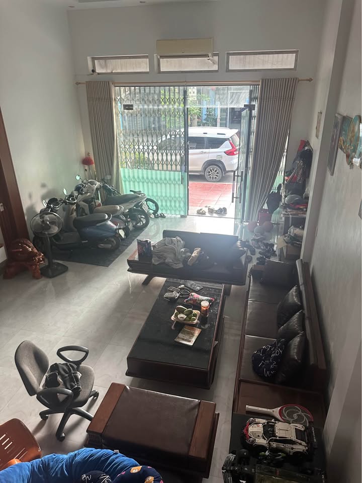 Nhà C4 gác lửng đường Đoàn Kết, Bình Minh 100m² giá 2.48 tỷ - Chính chủ, giao dịch nhanh!