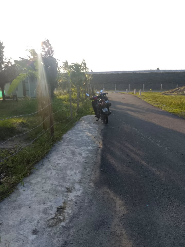 Đất nền Phù Mỹ 1600m² giá 1 tỷ - Lô góc 3 mặt tiền nhựa