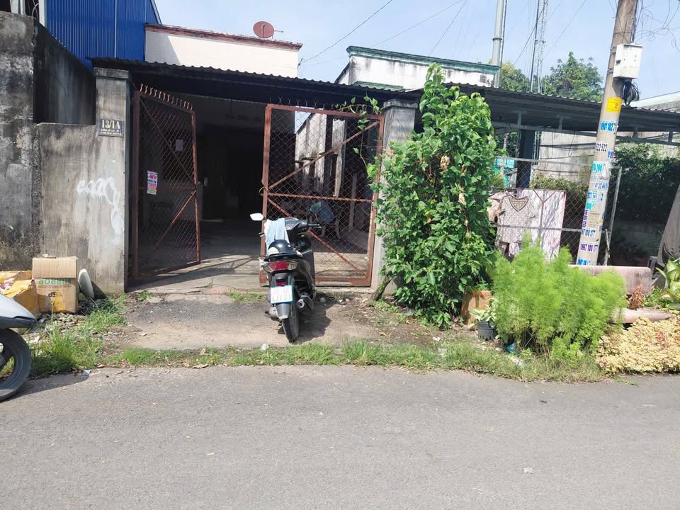 Nhà cấp 4 mặt tiền đường Nguyễn Thị Lắng, xã Phước Vĩnh An, Củ Chi 165m² giá chỉ 2.65 tỷ - Bán gấp!