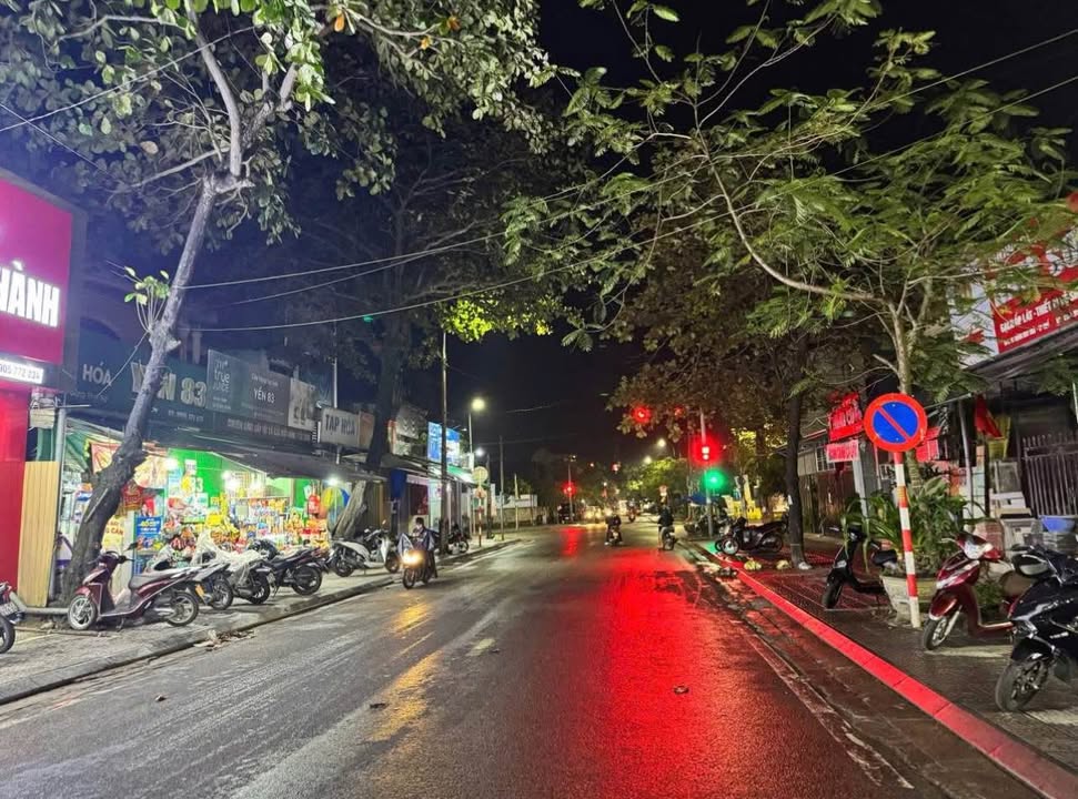 Mặt tiền kinh doanh Đặng Huy Trứ, phường Trường An, 156m² giá 10 tỷ - Đoạn sầm uất nhất Huế!