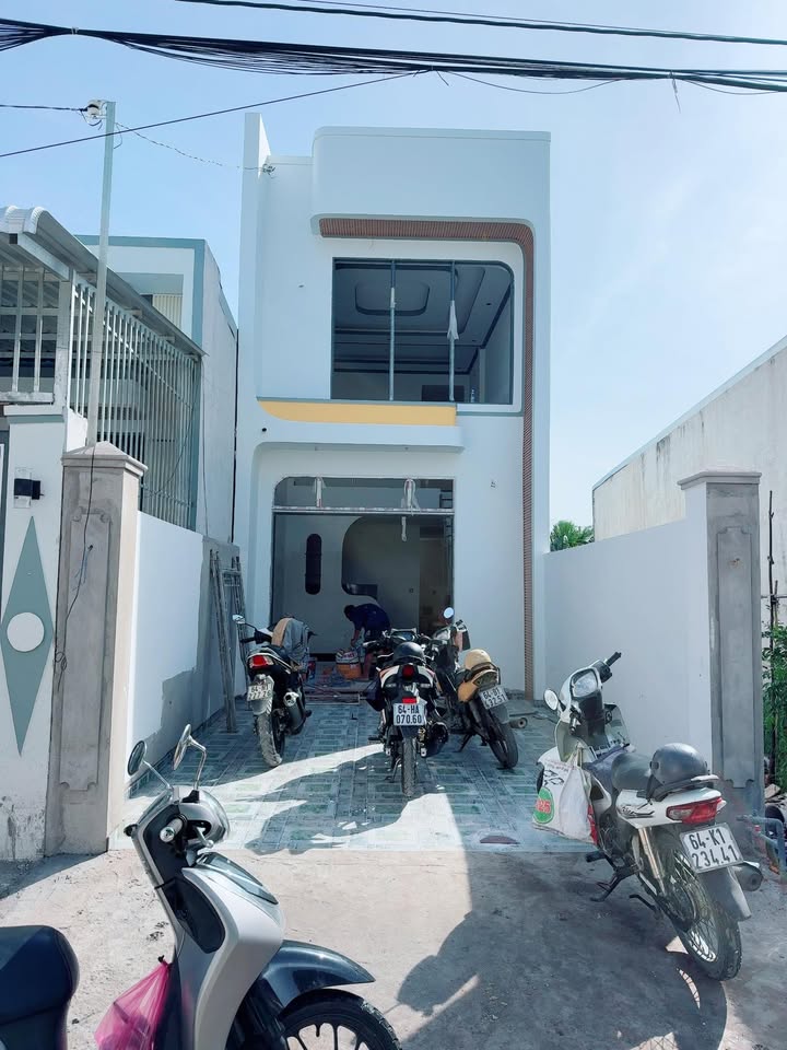 Nhà gác lửng tại khu dân cư Bờ Đai, Vĩnh Long 65.7m² giá 1.35 tỷ - Sẵn sàng vào ở!