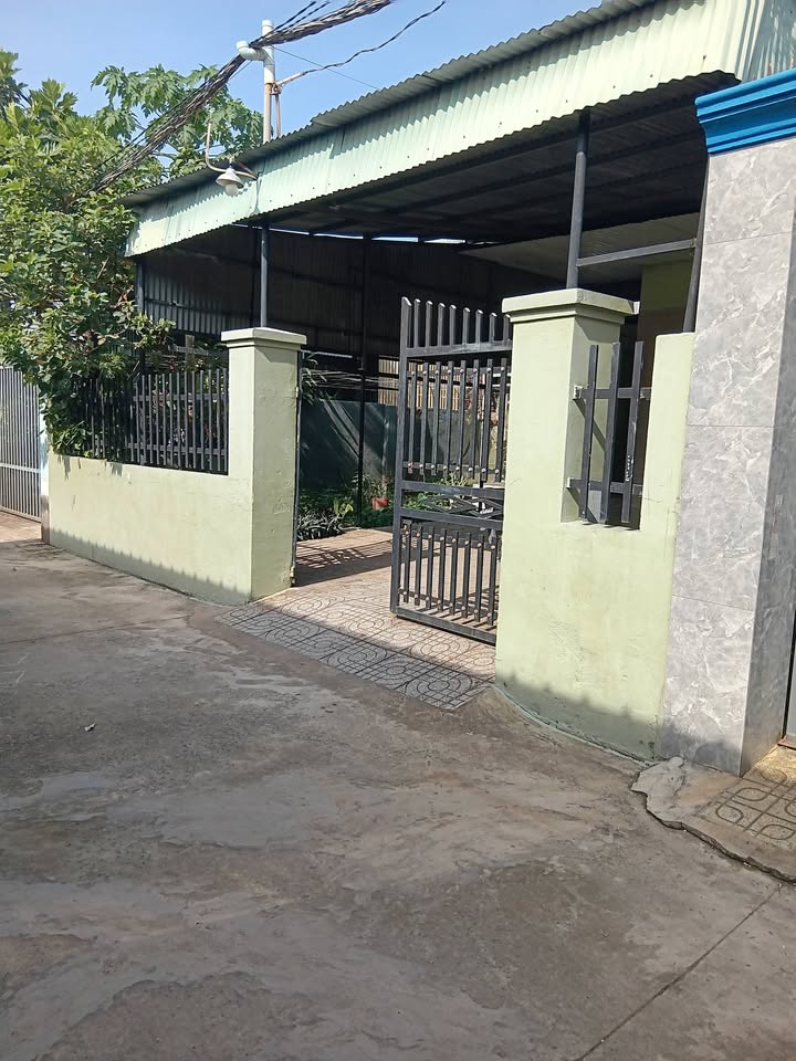 Nhà bán ấp 1, xã Long An, huyện Long Thành, 195m² - Sổ đỏ chính chủ, giá chỉ 1.5 tỷ!