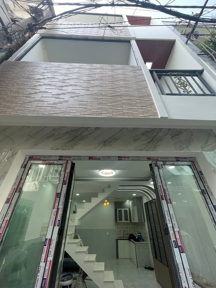 Nhà bán hẻm 3m đường Bình Tiên, Q.6, 28m² giá 4.68 tỷ - Nhận nhà đón Tết ngay!