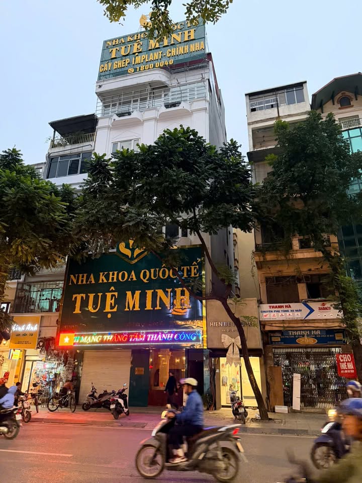 Nhà mặt tiền Phố Huế 230m² giá thỏa thuận - Sổ đỏ chính chủ!