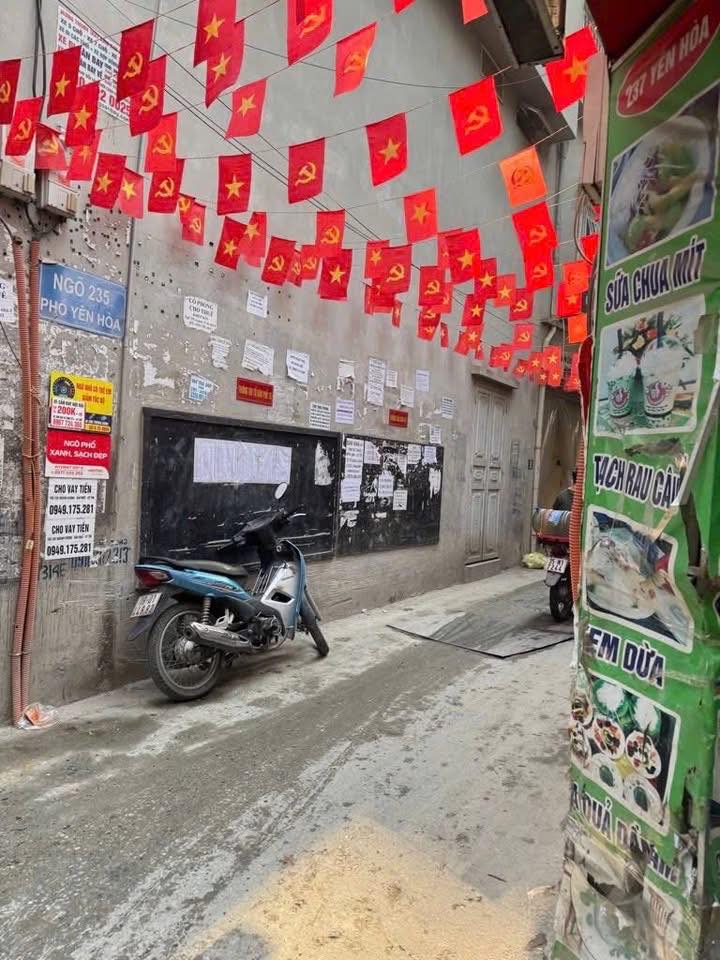 Nhà riêng 3 tầng Yên Hòa, Cầu Giấy 70m² giá 15.8 tỷ - Mặt tiền 4m, sẵn sàng vào ở!